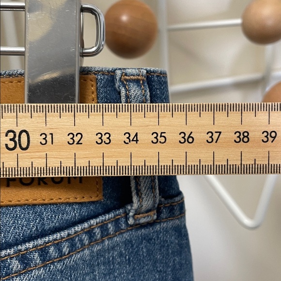 Aritzia - Denim Forum - Arlo High Rise Straight Denim Jeans - Blue - 27x28 - Picture 9 of 14